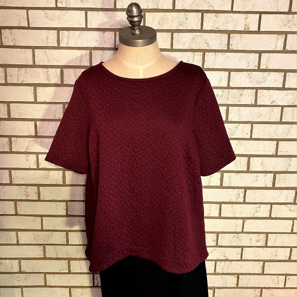 Dorothy Perkins | Burgundy quilted fabric top SZ12